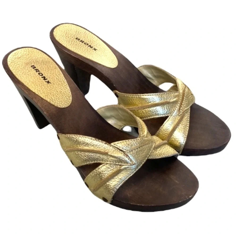 Vintage Bronx Wooden Heels